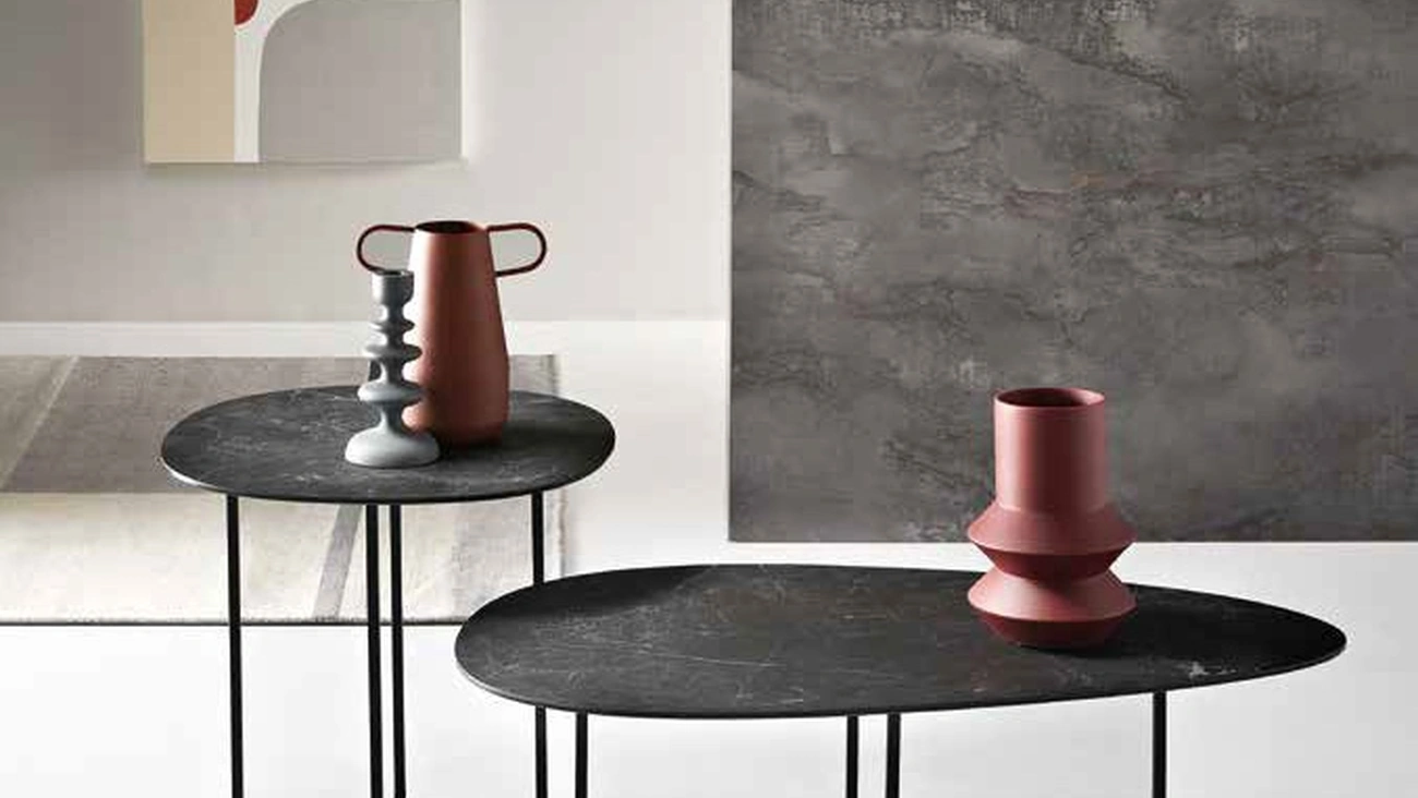 Tavolino in ceramica effetto marmo Ginni di Capodarte