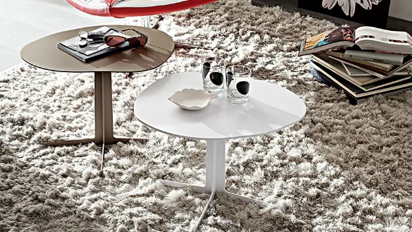 Tavolino moderno in metallo verniciato Sabrina de La Primavera
