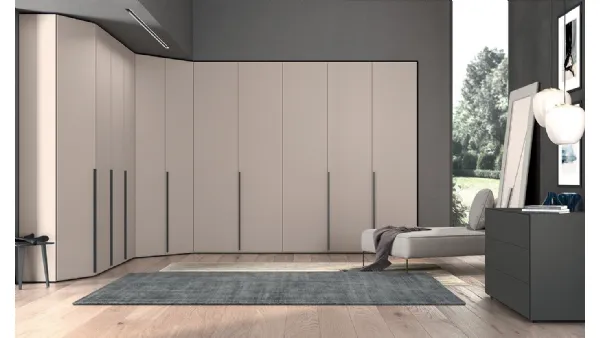 Armadio angolare con ante battenti Vitalyty Angolo Concreta in laccato opaco di Colombini Casa