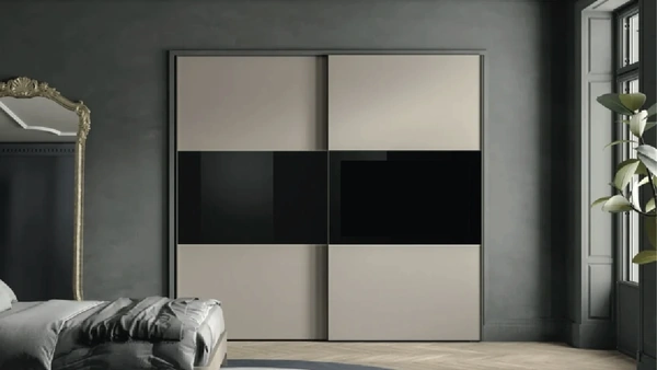 Armadio con anta scorrevole Mirror TV di Artigianmobili