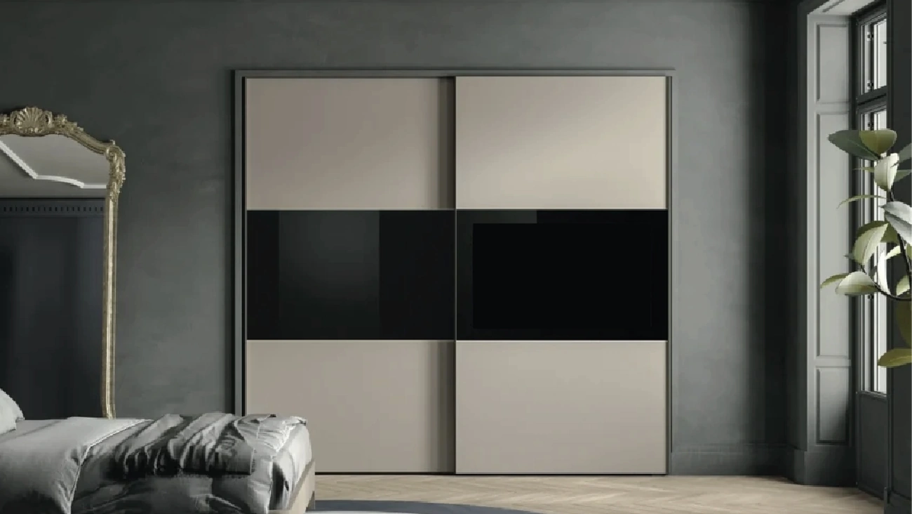 Armadio con anta scorrevole Mirror TV di Artigianmobili