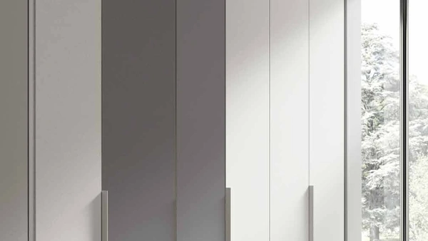 Armadio con ante battenti System Basic Alaska e Grigio di Artigianmobili