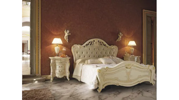 Comodino in legno decorato e intarsiato Opera di Mobil Più