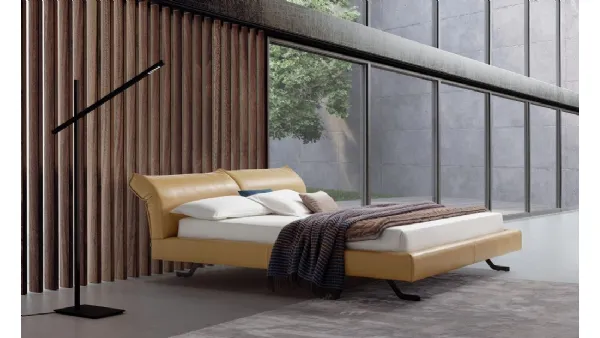 Letto Banksy in pelle di Alpa Salotti