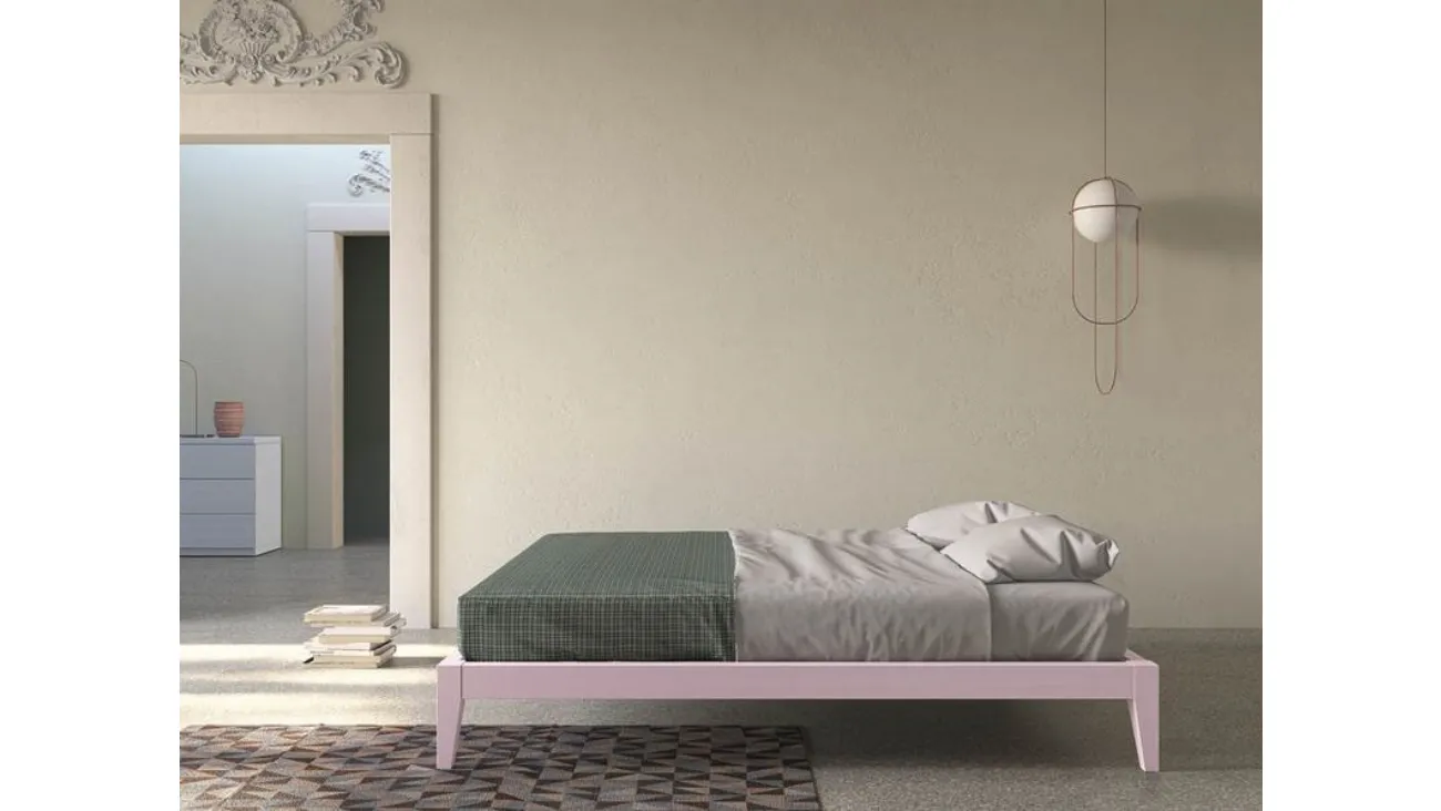 Letto Sommier 1697 in legno laccato rosa di Fratelli Mirandola