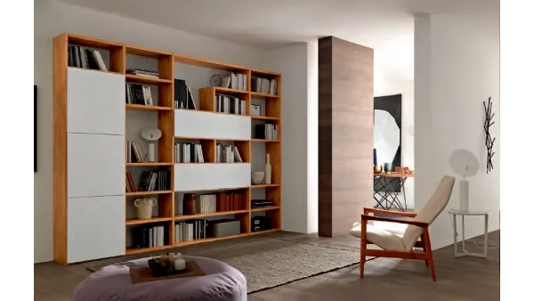 Libreria a muro in legno e laccato bianco opaco Mixer CM28 di FGF Mobili