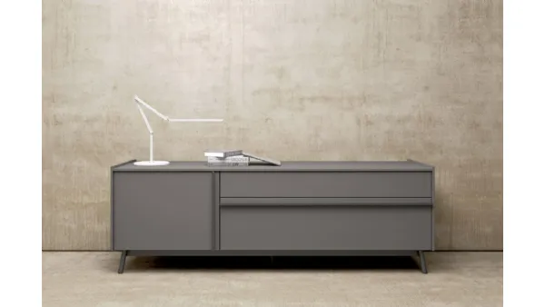 Madia dal design moderno e semplice in laccato opaco di Mab