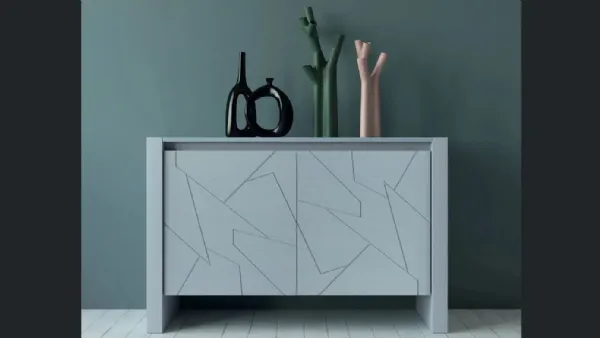 Madia Diagona Art 1751 con ante intagliate in legno laccato grigio di Fratelli Mirandola