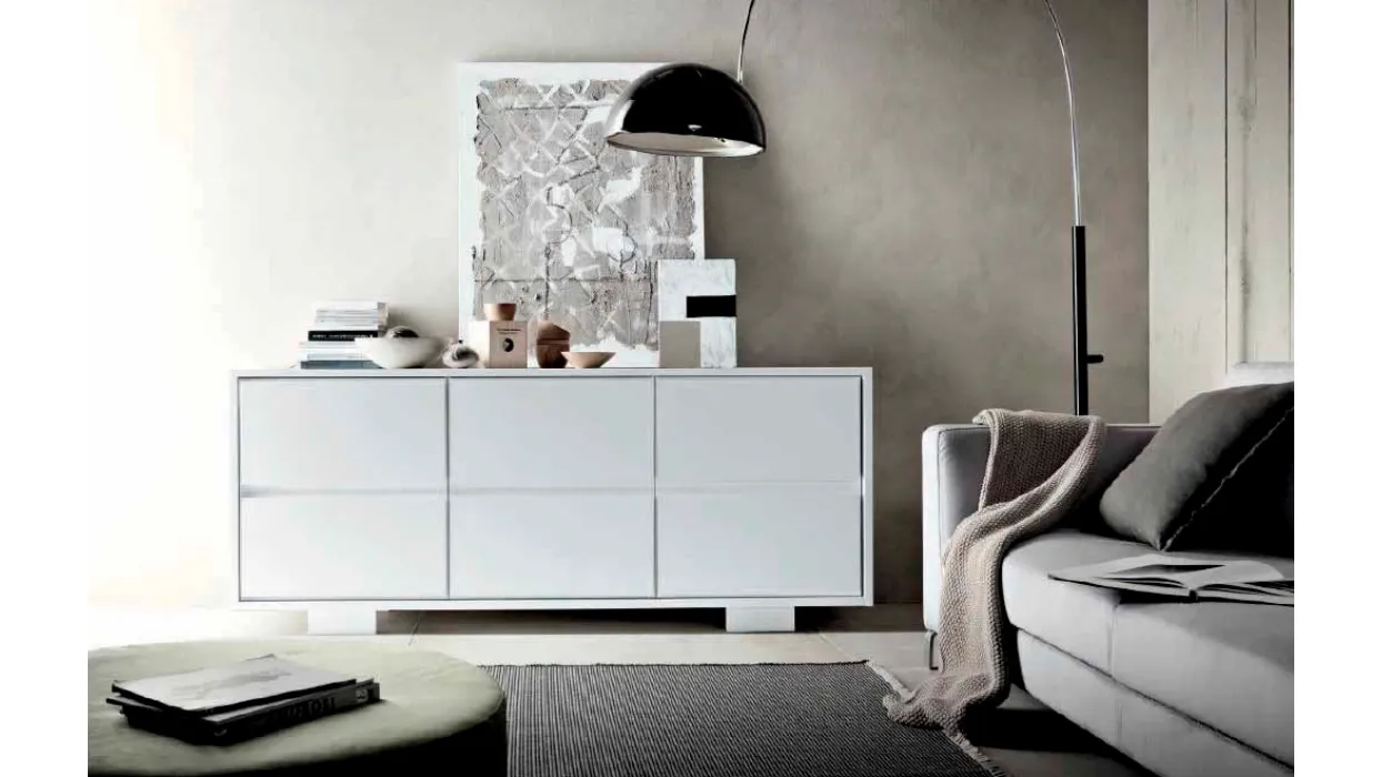 Madia a tre ante in laccato bianco opaco Living di FGF Mobili