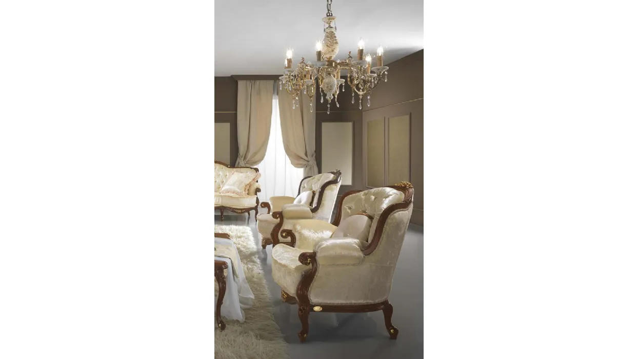 Poltrona classica in tessuto e legno decorato con foglia oro Regina Noce di Mobil Più
