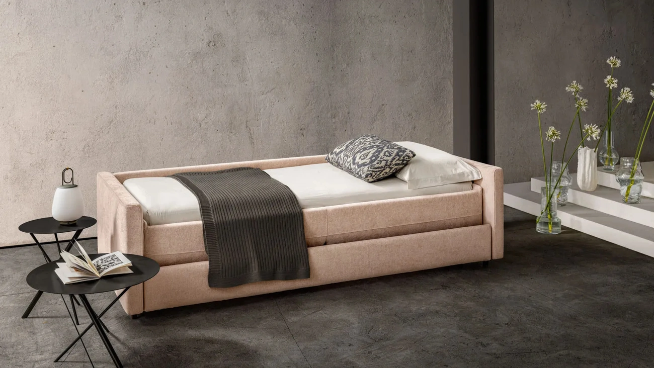 Divano Letto trasformabile Below di Samoa