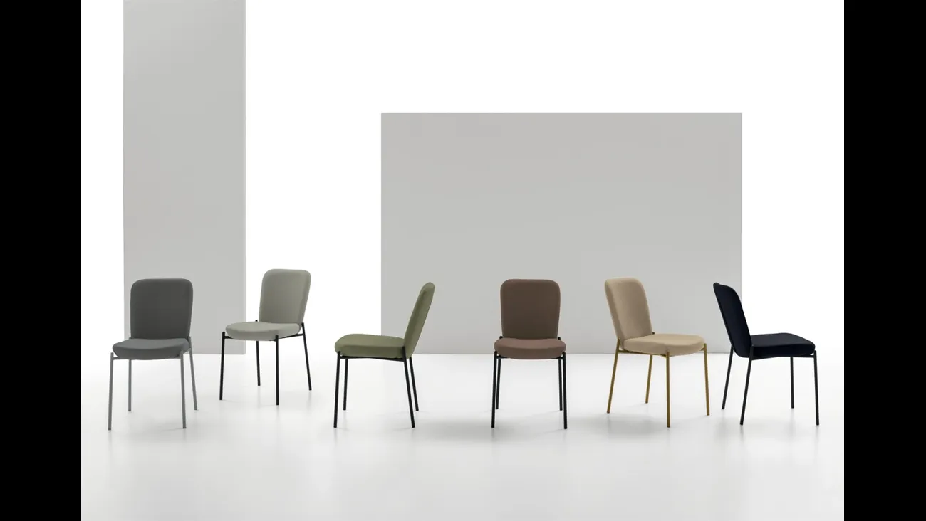 Sedia Akita di Target Point