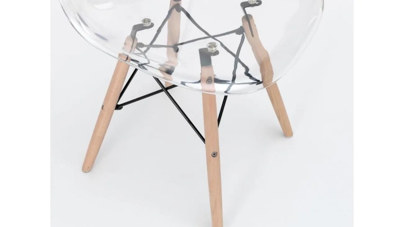 Sedia Isotta in policarbonato trasparente con gambe in legno di Faggio di Stones