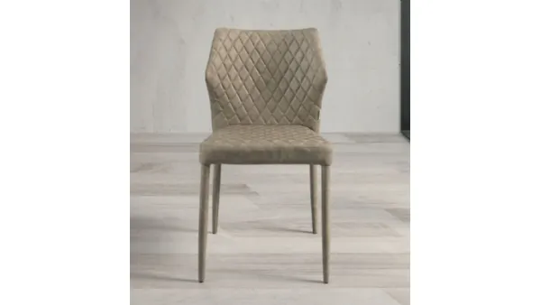 Sedia Tego in ecopelle vintage con imbottitura interamente impunturata a rombi di Capodarte