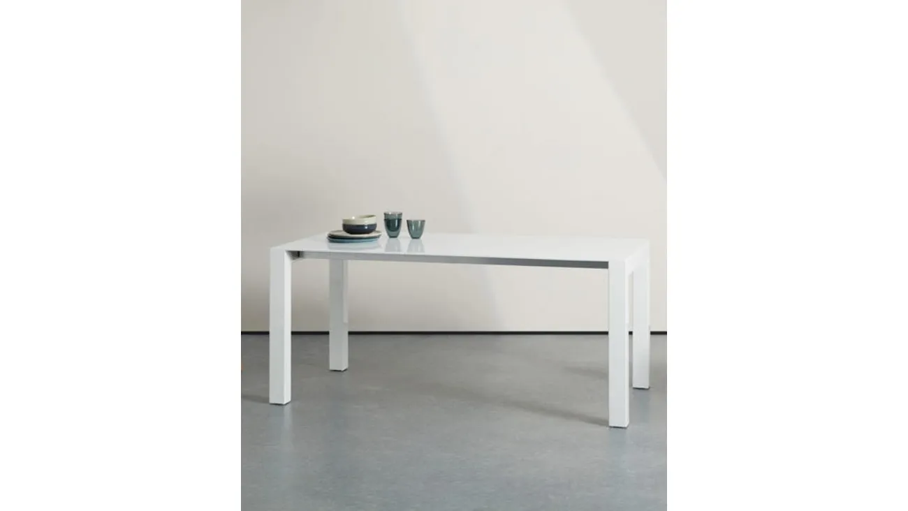 Tavolo Neal in MDF grigio di Stones