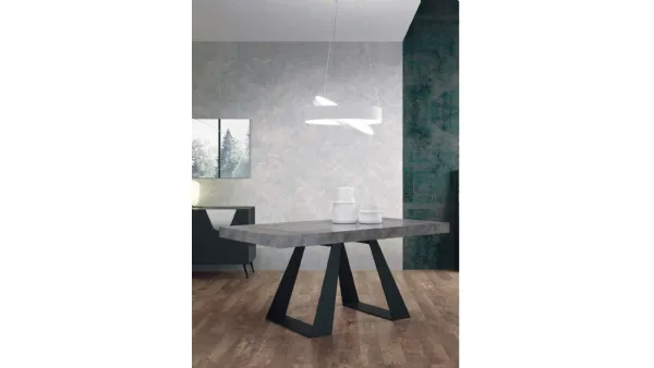 Tavolo Valdo allungabile base in metallo verniciato e piano in legno di Capodarte