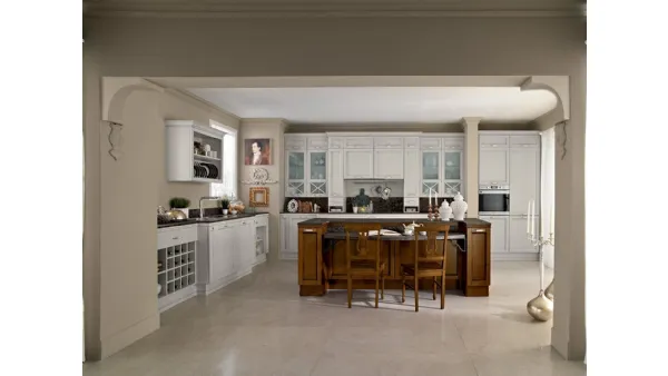 Cucina Classica in laccato Bianco anticato con isola in legno Siena scuro Sinfonia 02 di Colombini Casa Artec