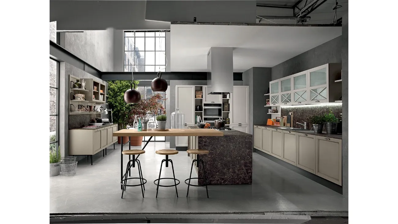 Cucina Classica con isola Sinfonia 06 in laccato Grigio Sabbia anticato di Colombini Casa Artec