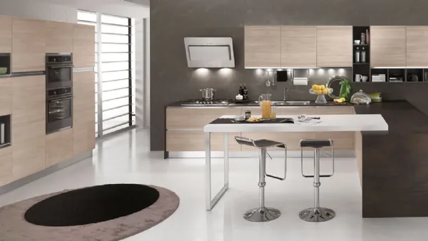 Cucina Moderna New Meg finitura Naturale Tranché effetto legno di Mobilturi